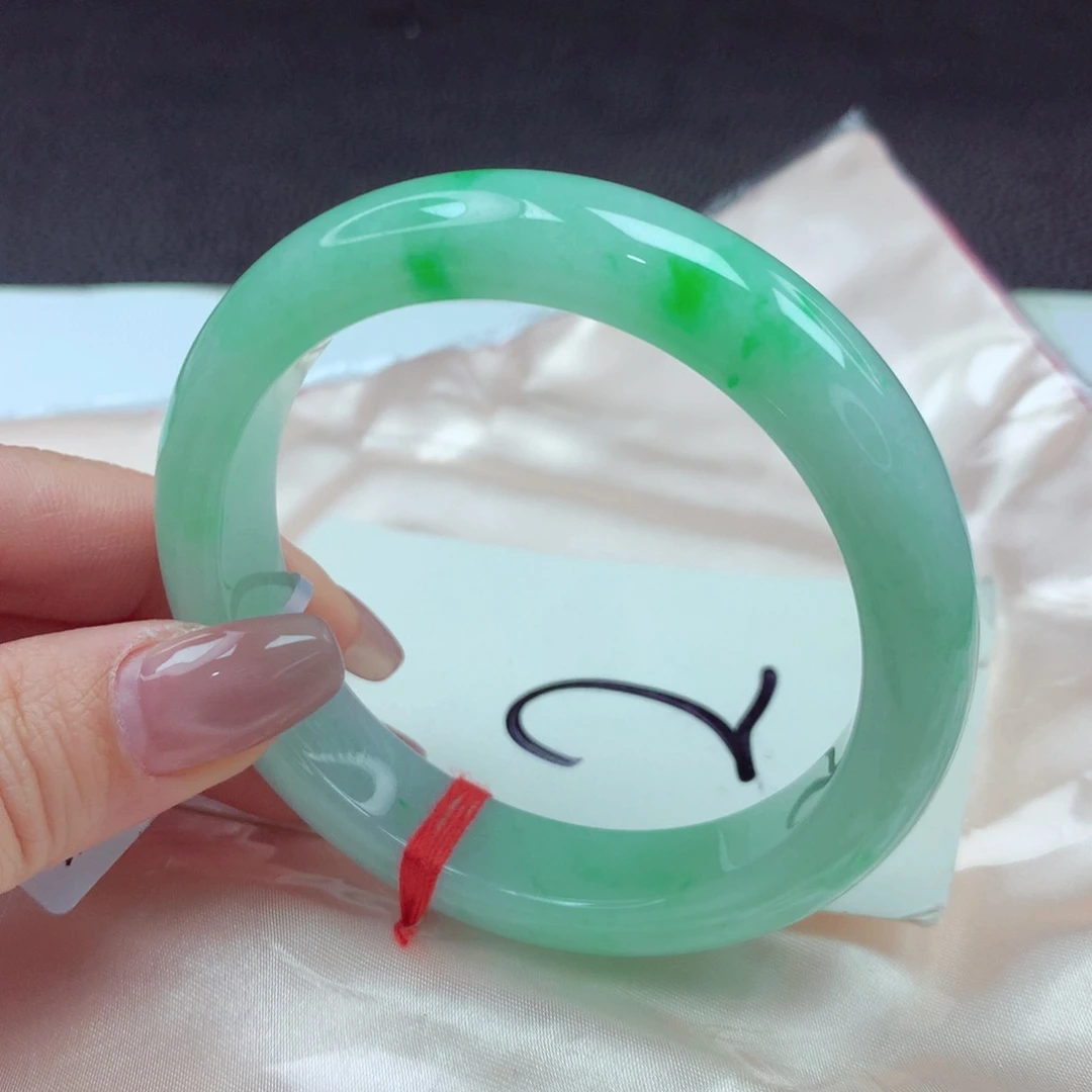 翡翠手镯未镶嵌手镯59