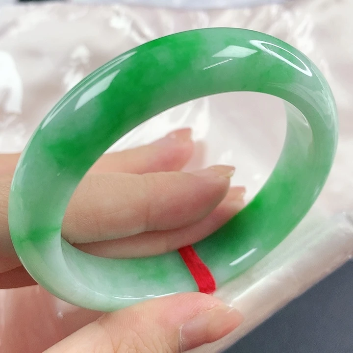 未镶嵌手镯翡翠，307