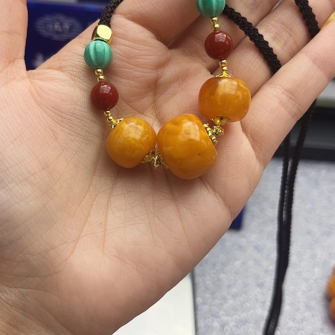 军***哥琥珀未镶嵌手链多样性发其一