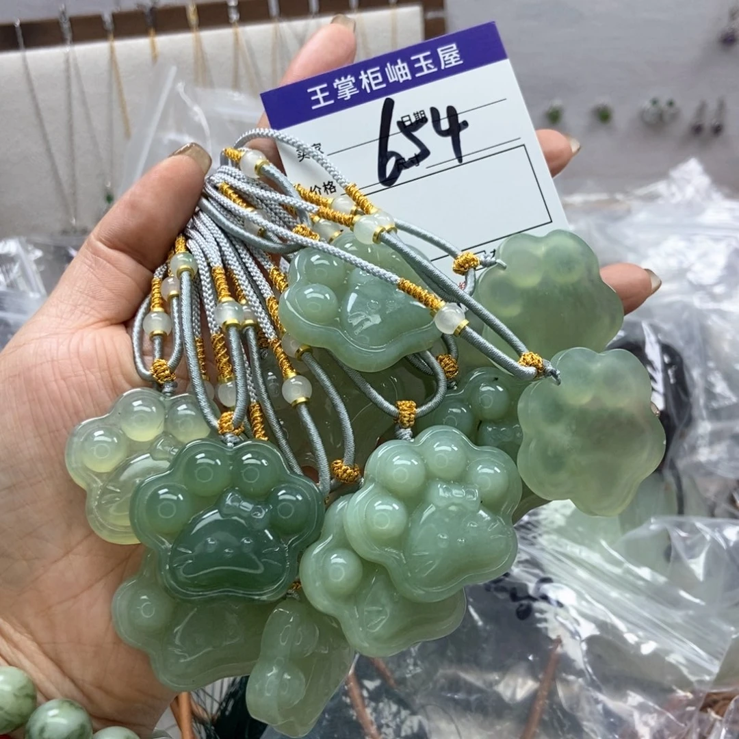 岫玉吊坠吊坠未镶嵌多样性，发一个