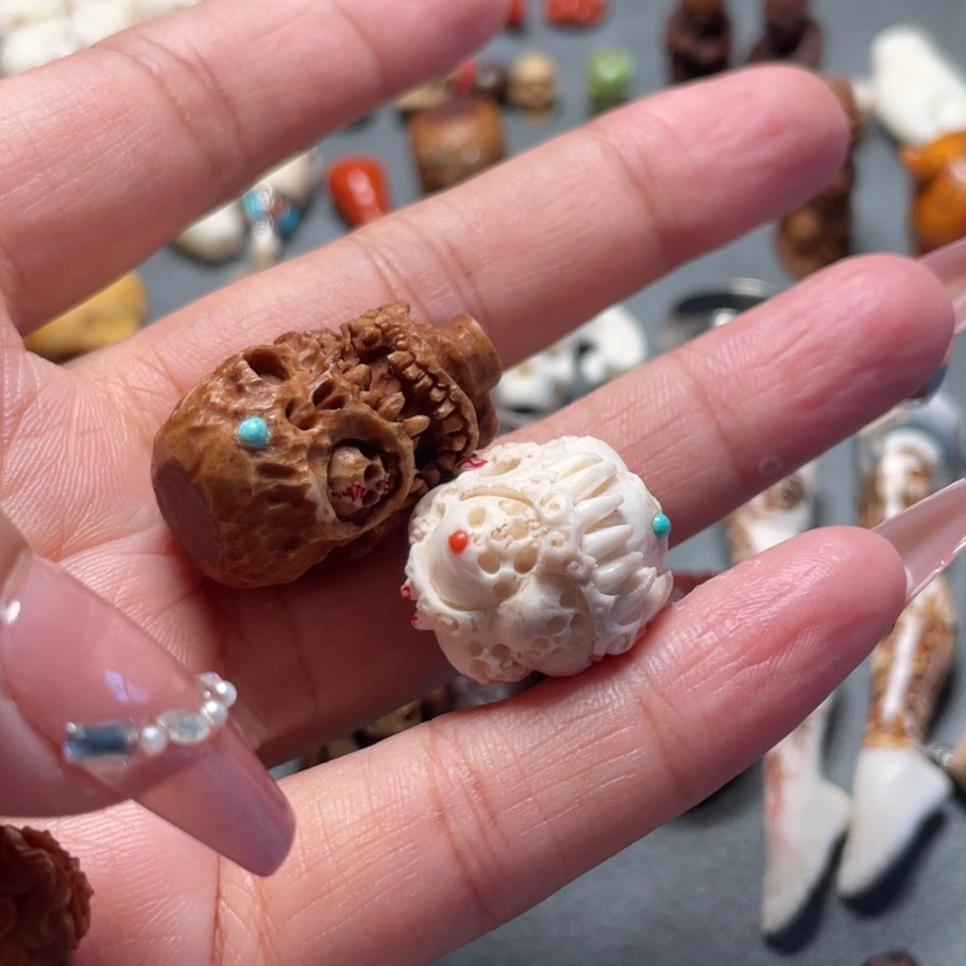 C****J骷髅单粒一个的三通