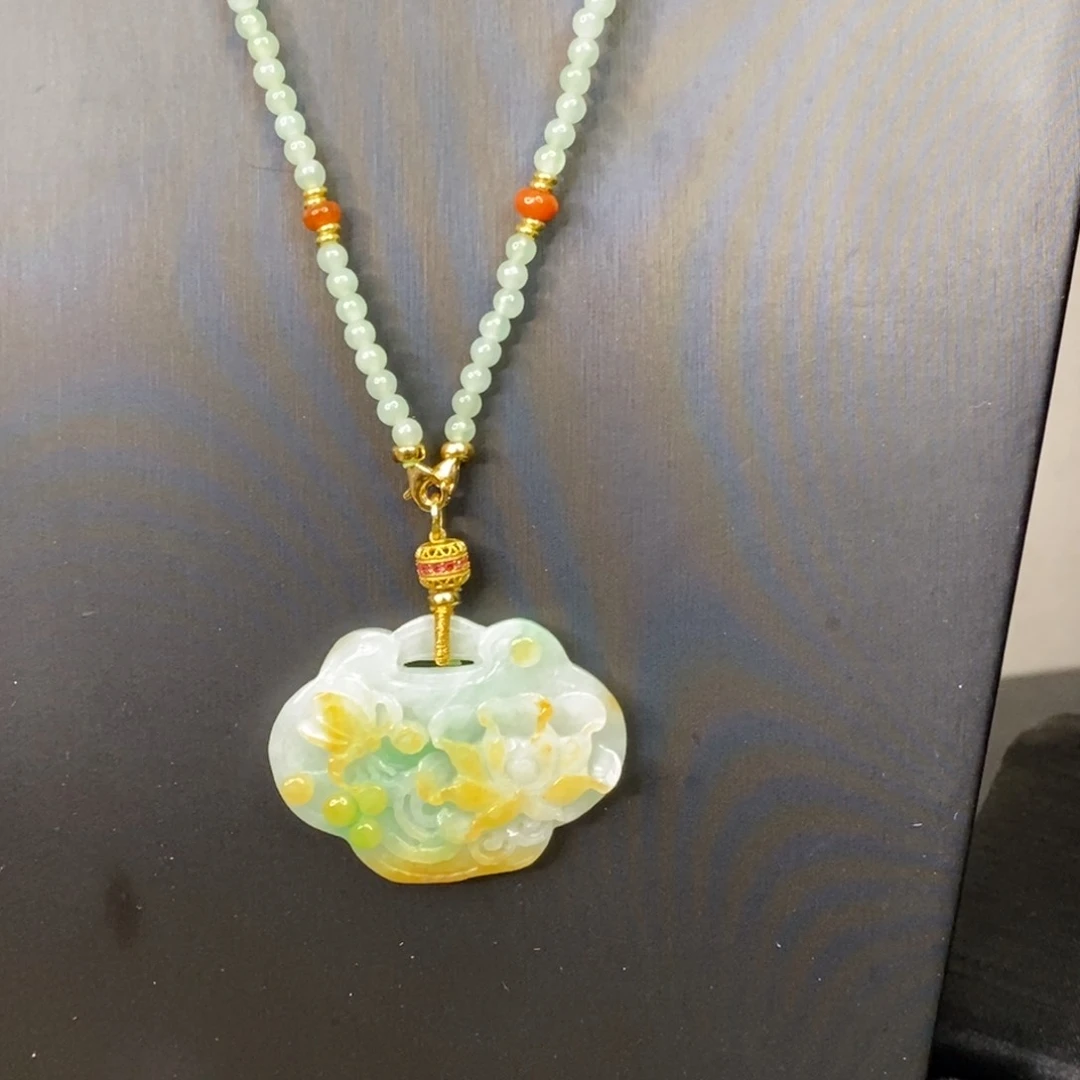 颈饰未镶嵌翡翠吊坠