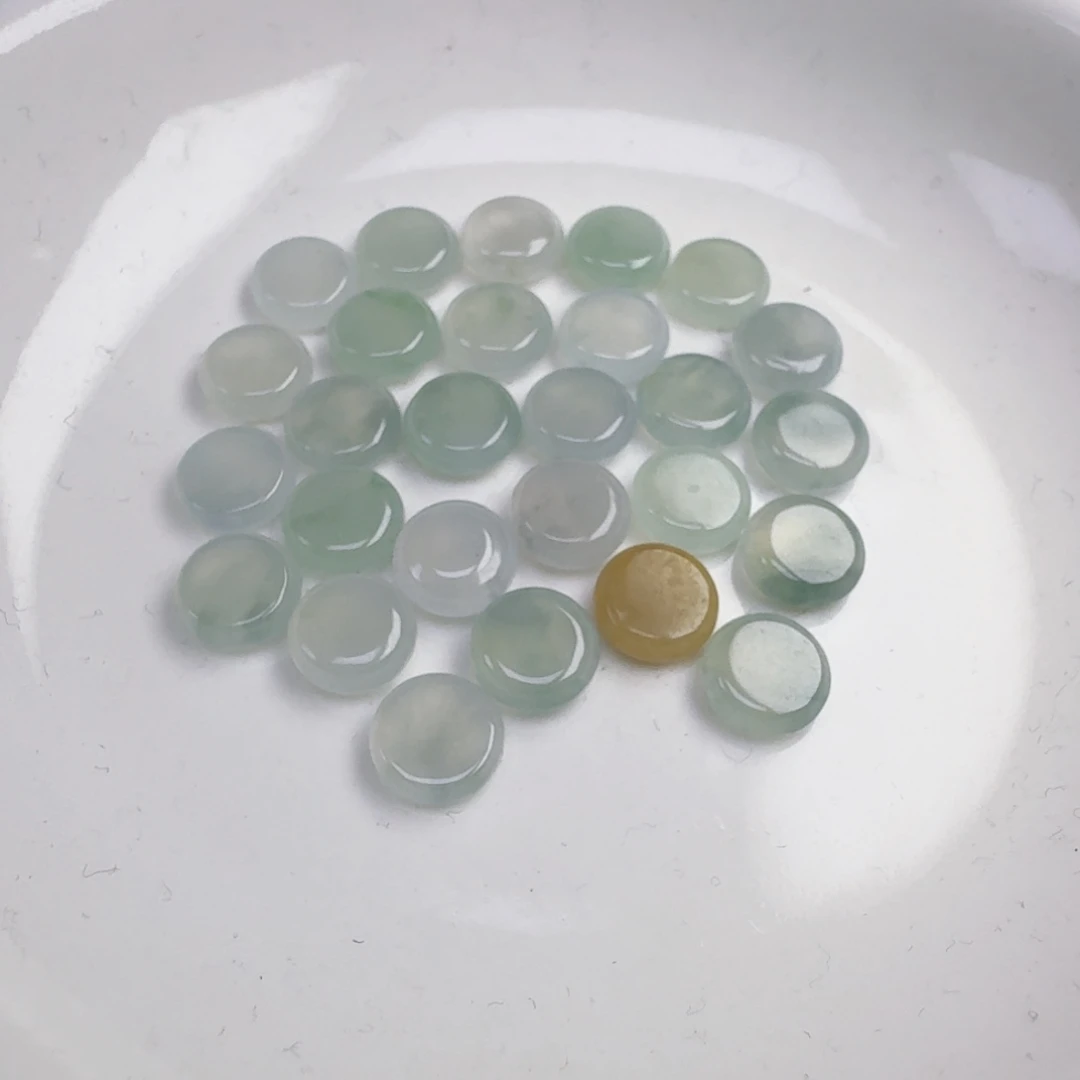 翡翠散珠卡8圆饼一个