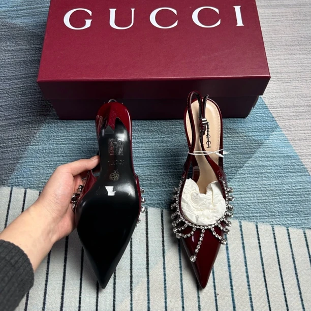 未使用 GUCCI/古驰 古驰红色高价款尖头高跟鞋三六码