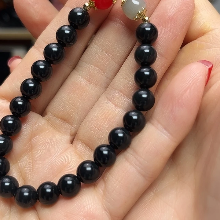 和田玉（墨玉）未镶嵌颈饰卡8圆珠羊脂