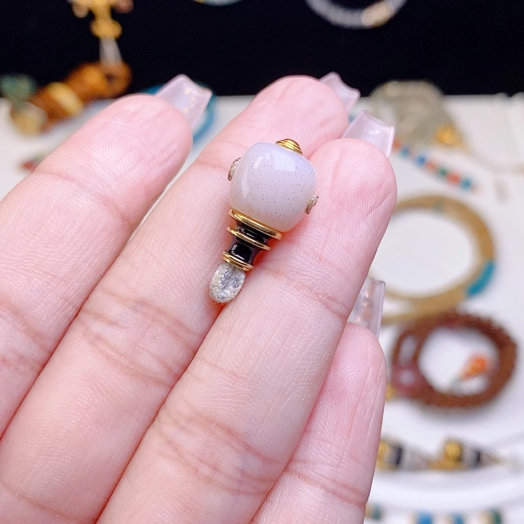 玛瑙/玉髓18K金镶嵌颈饰对孔10