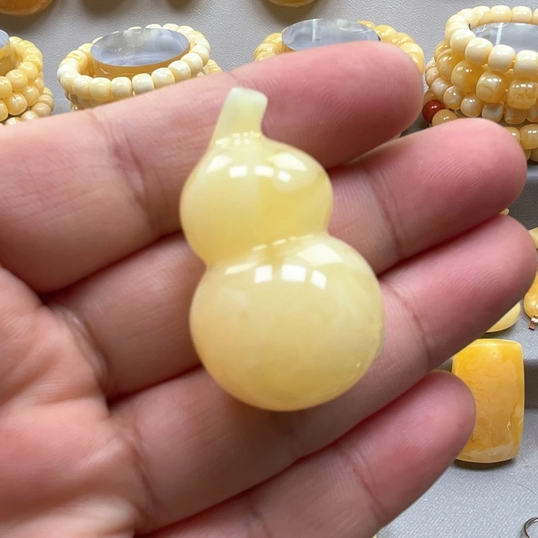琥珀颈饰未镶嵌吊坠