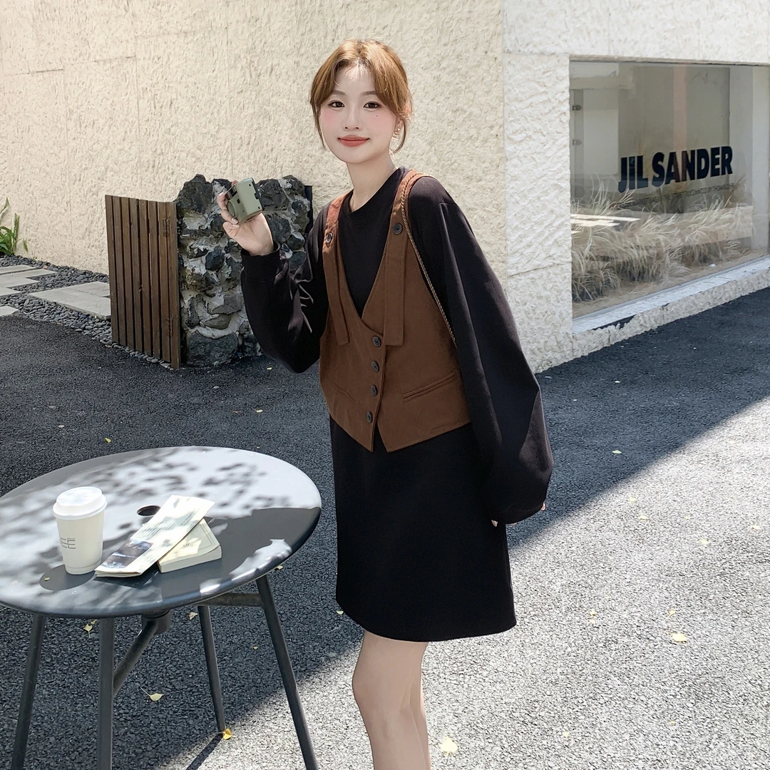 慵懒松弛感复古马甲连衣裙两件套女2025春秋新款休闲宽松显瘦套装