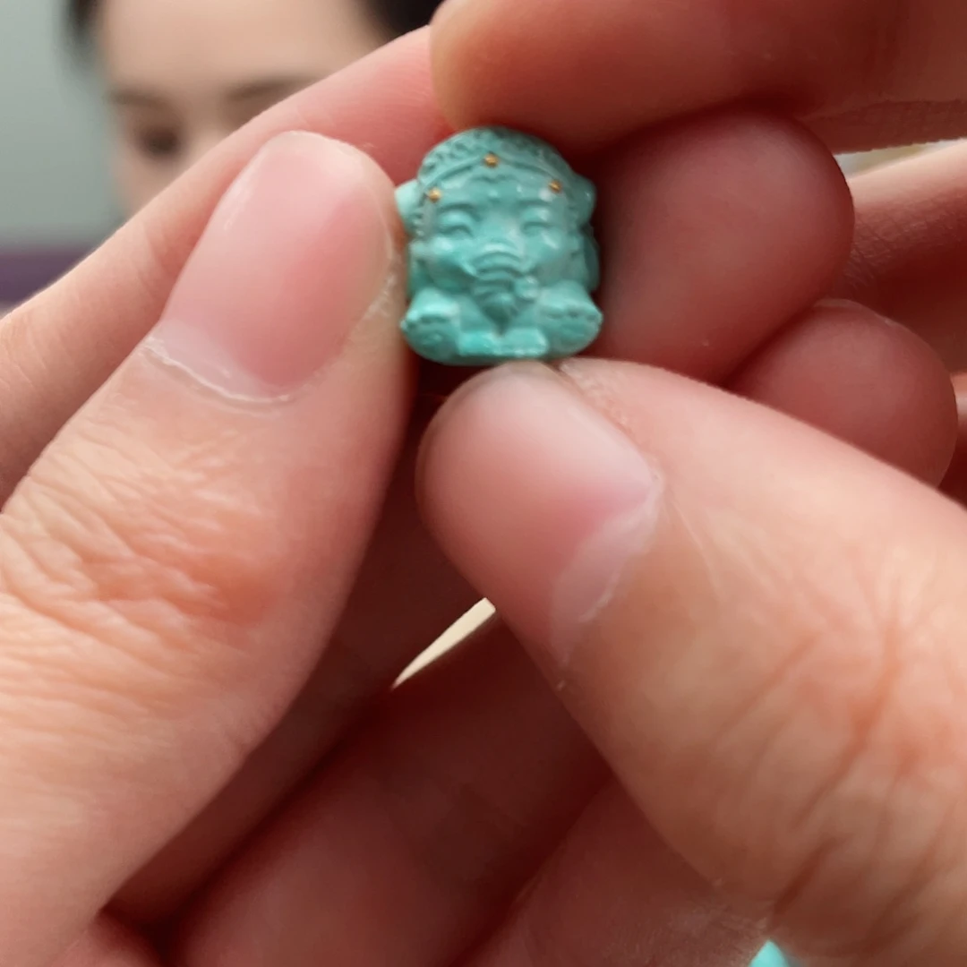 绿松石颈饰未镶嵌