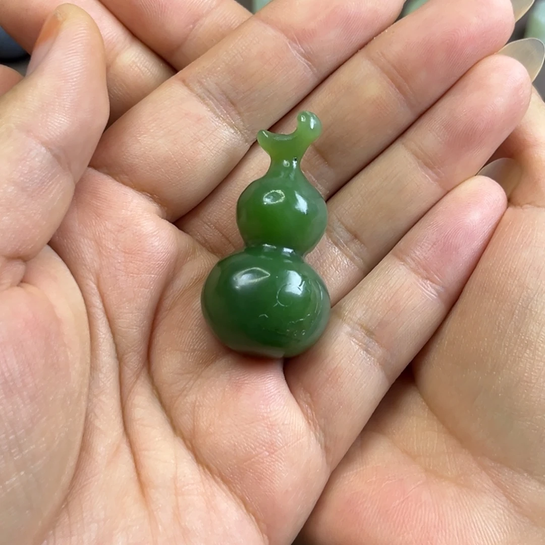 .***.颈饰未镶嵌和田玉