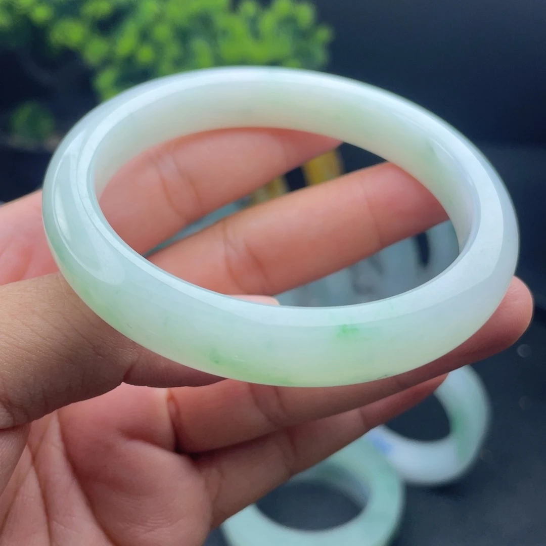 未镶嵌不退不换定制翡翠