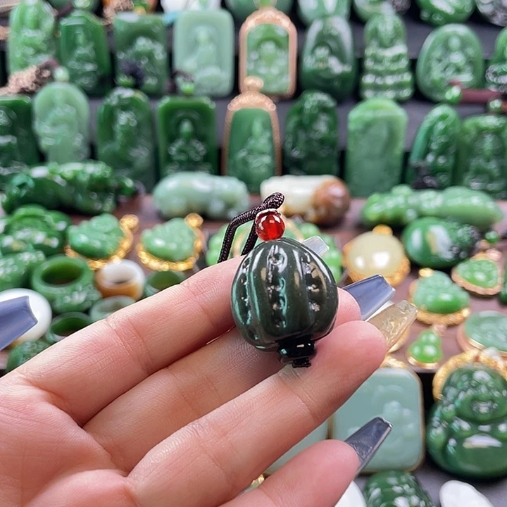 T***n和田玉未镶嵌挂件