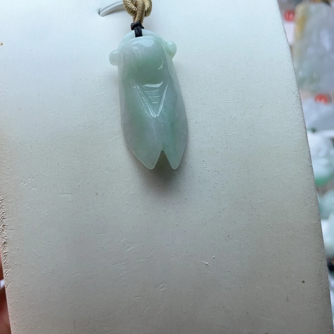 【闪购商品】翡翠未镶嵌颈饰金蝉