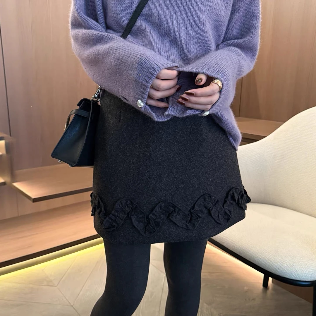 【YIBUDAOWEI】木耳边拼接设计防走光A字毛呢半身短裙 25825