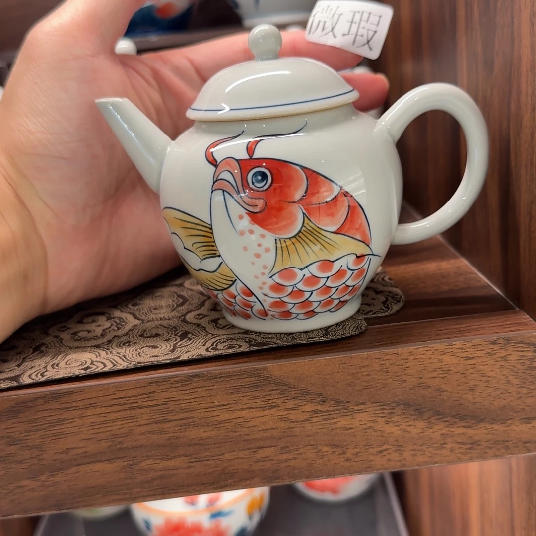 釉下手绘茶具微瑕