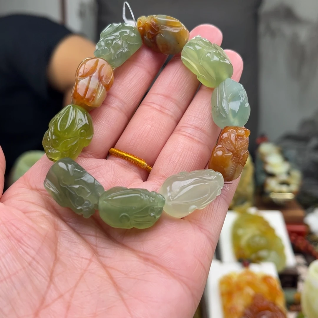 岫玉未镶嵌挂件手链