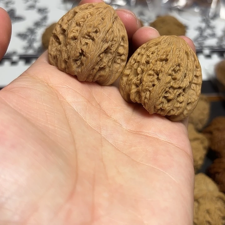 文玩核桃吊坠密纹