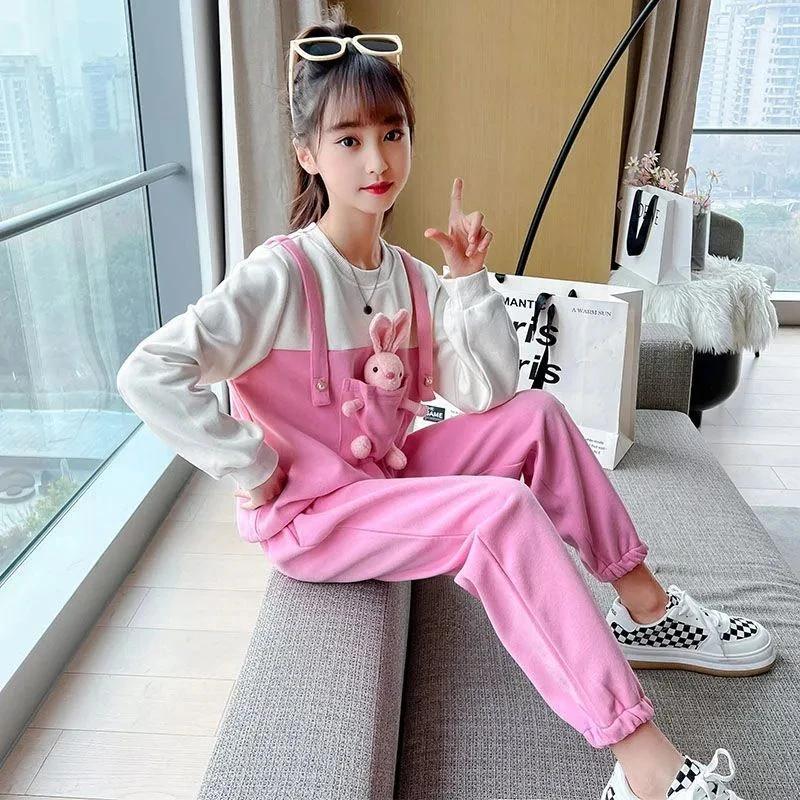 女童中大童可爱玩偶休闲套装时髦洋气春秋薄款拼接撞色儿童两件套