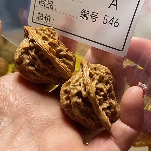 核桃把件蓬*自产自销……
