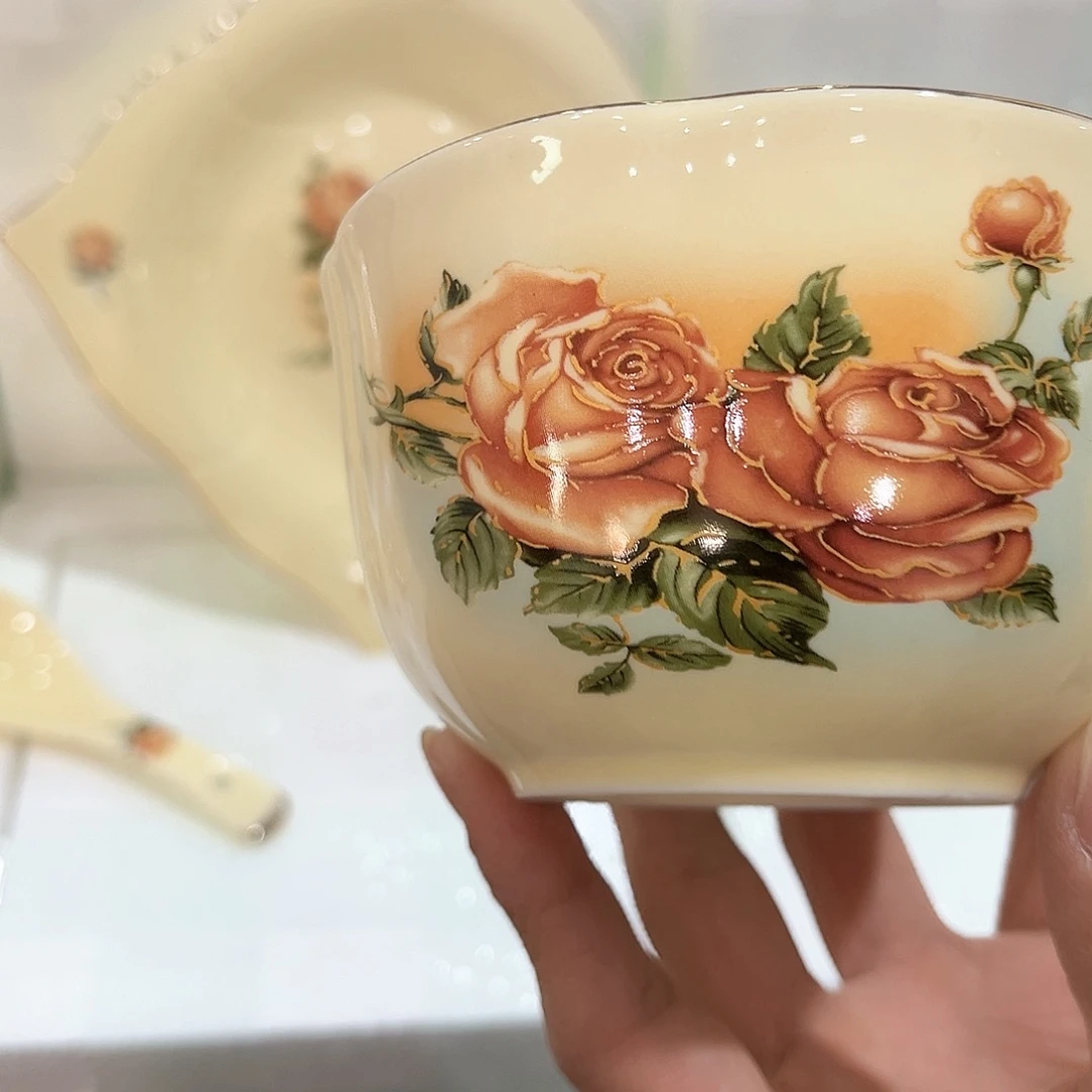 陶瓷……………………………………