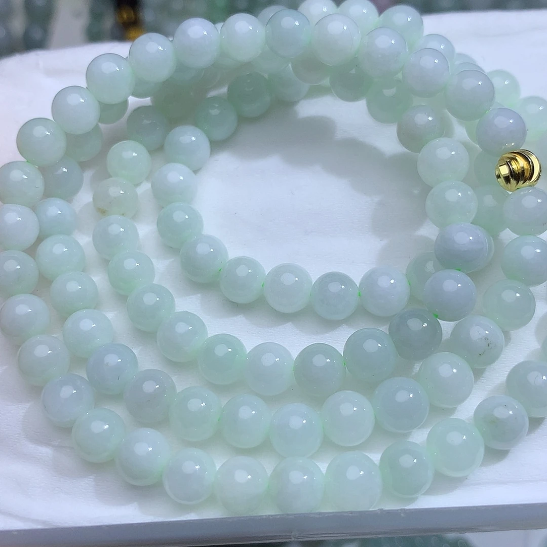 翡翠未镶嵌颈饰631。