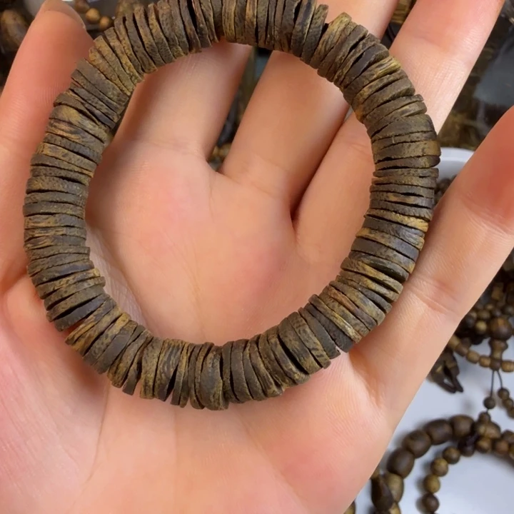 浆***浆沉香沉香碎屑莺歌绿奇楠1.0沉水片片13克➕