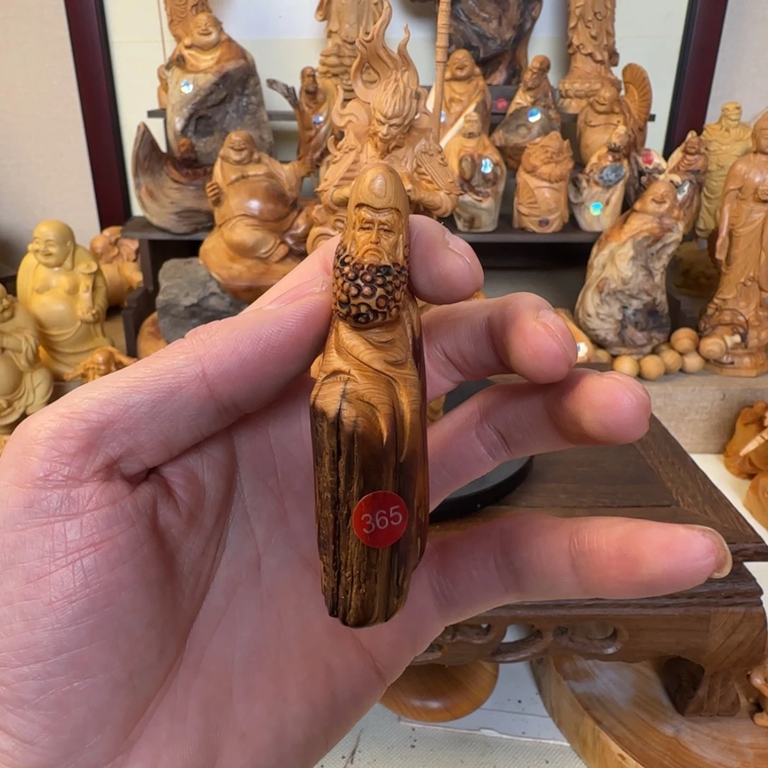 崖柏小木匠艺雕一物一拍