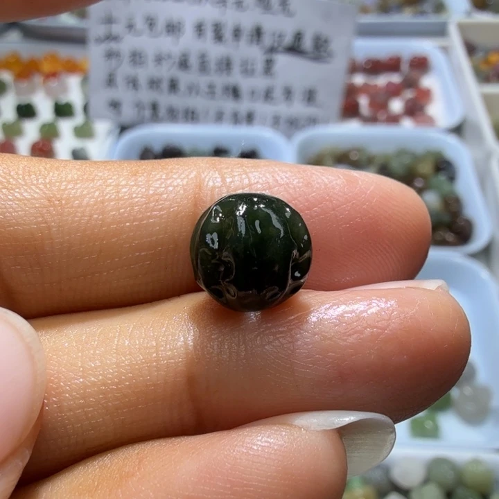 和田玉未镶嵌珠宝奇石