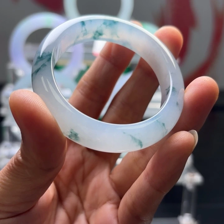 F***y翡翠未镶嵌手镯贵妃