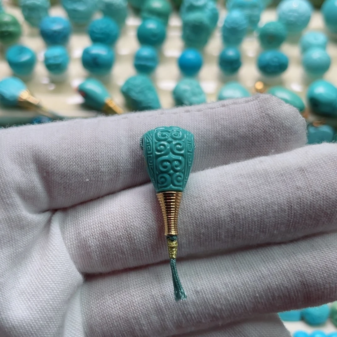 绿松石珠宝奇石18K金镶嵌