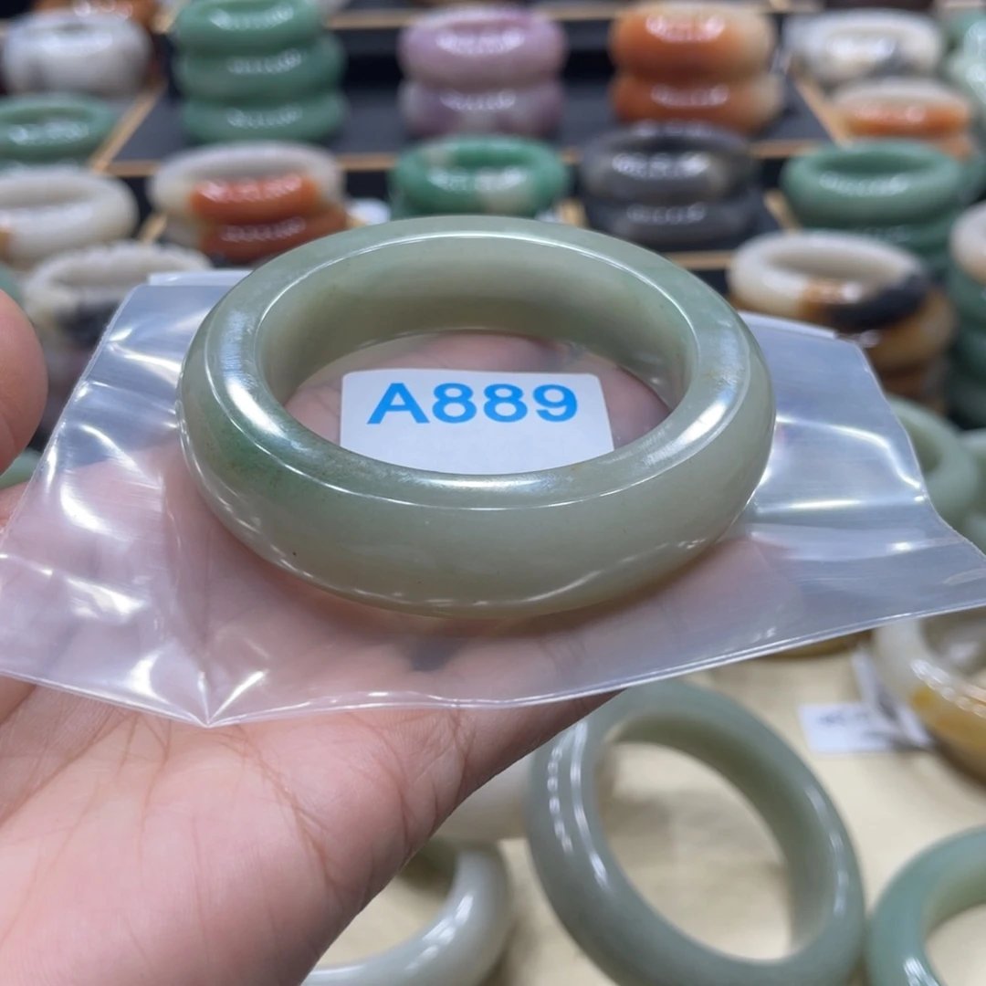 石英质玉手镯合金无*氏