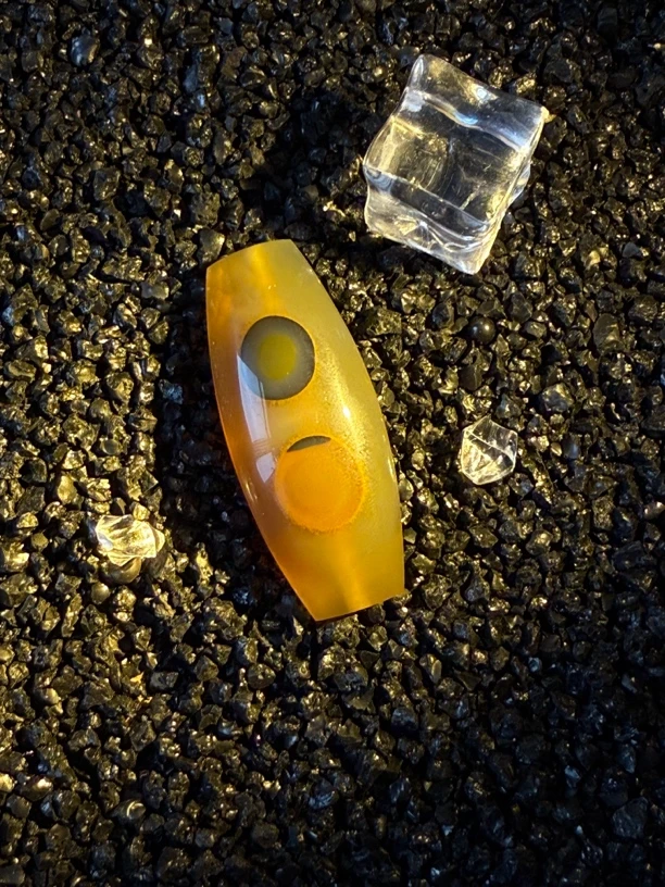 天然原矿缠丝玛瑙