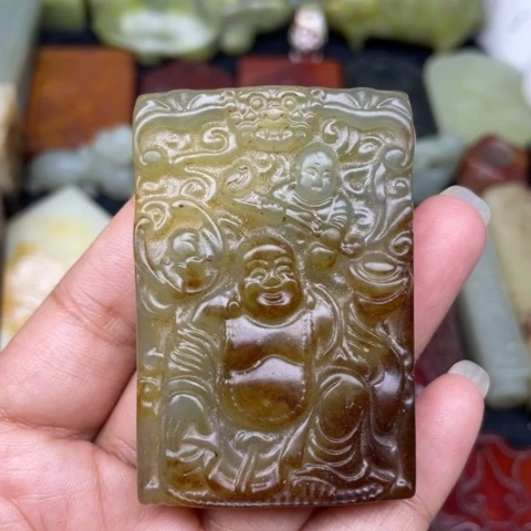 蛇纹石玉未镶嵌颈饰13