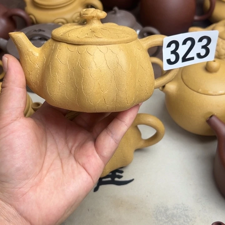 茶壶紫砂黄金段半手工270cc左右