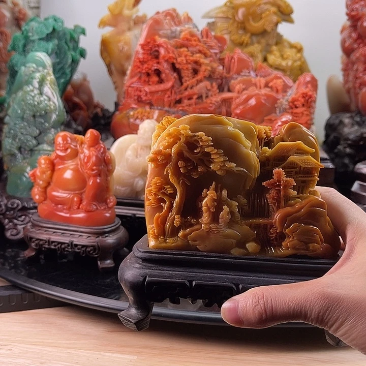 田黄石松下雅聚摆件