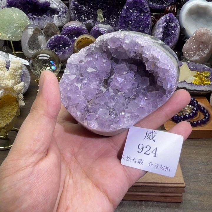 未镶嵌水晶珠宝半成品