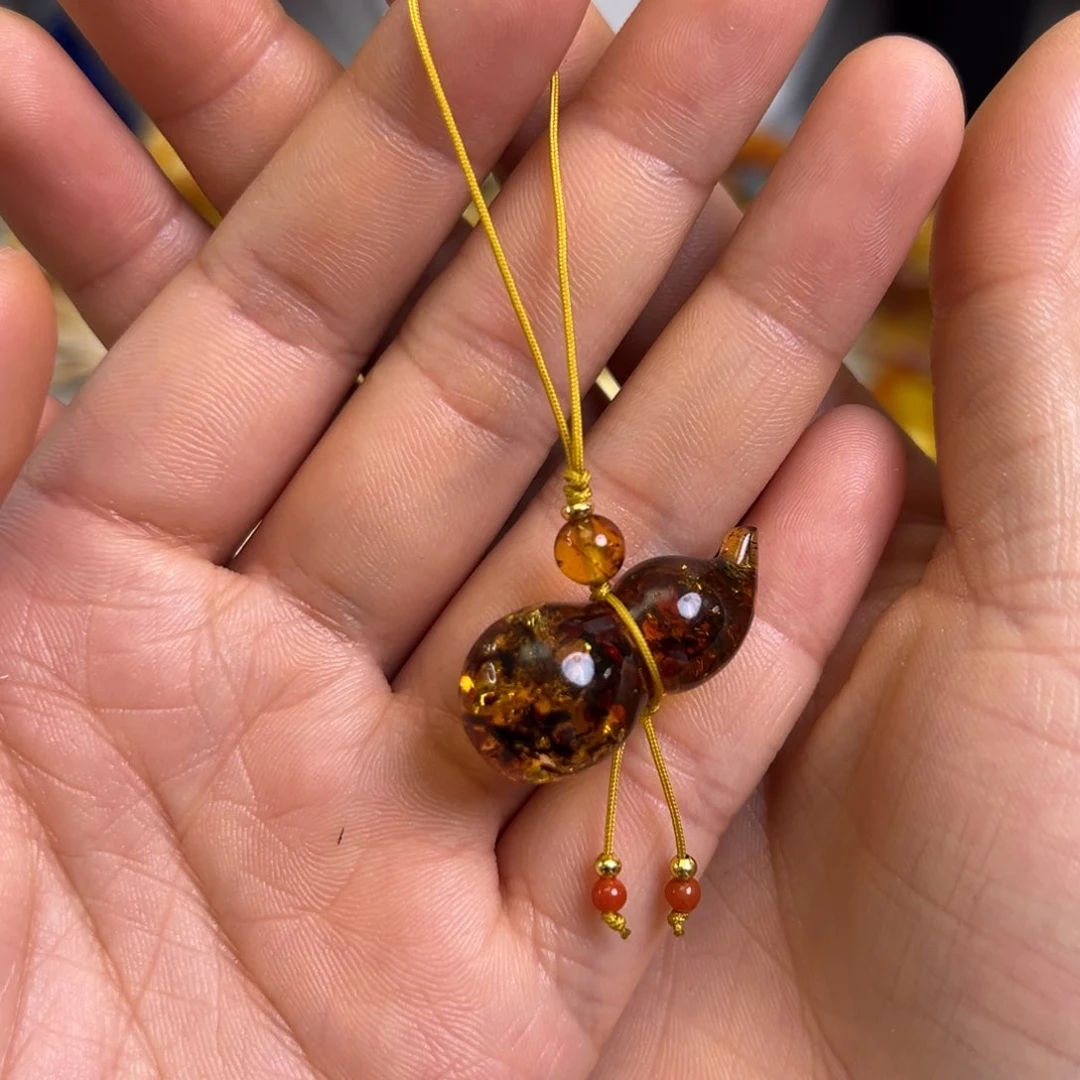 未镶嵌蜜蜡裸石琥珀