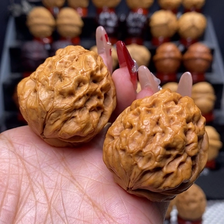 文玩核桃把件龙钾25号