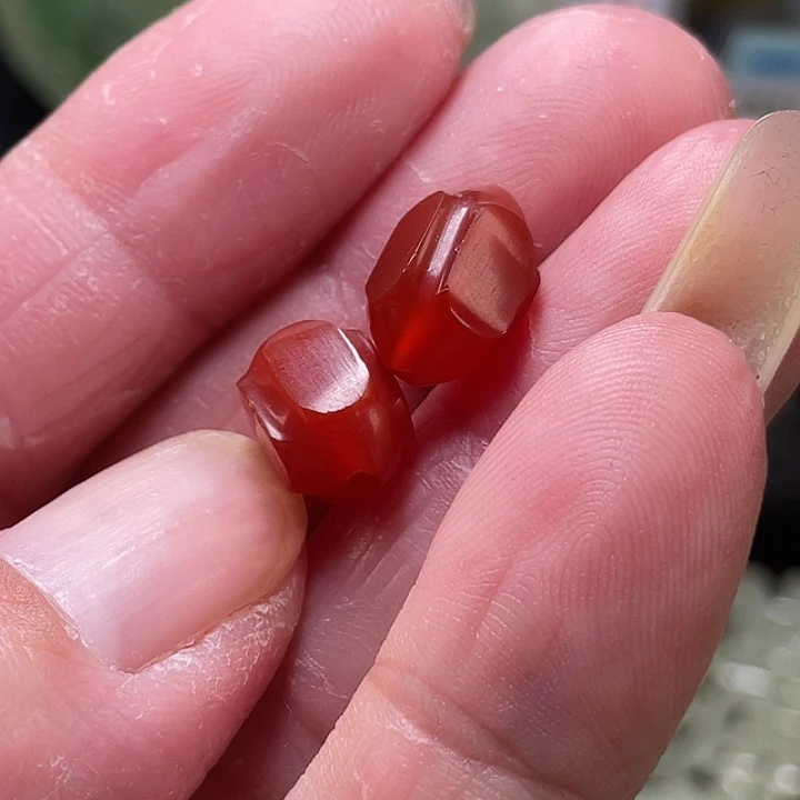毛***境玛瑙/玉髓颈饰合金