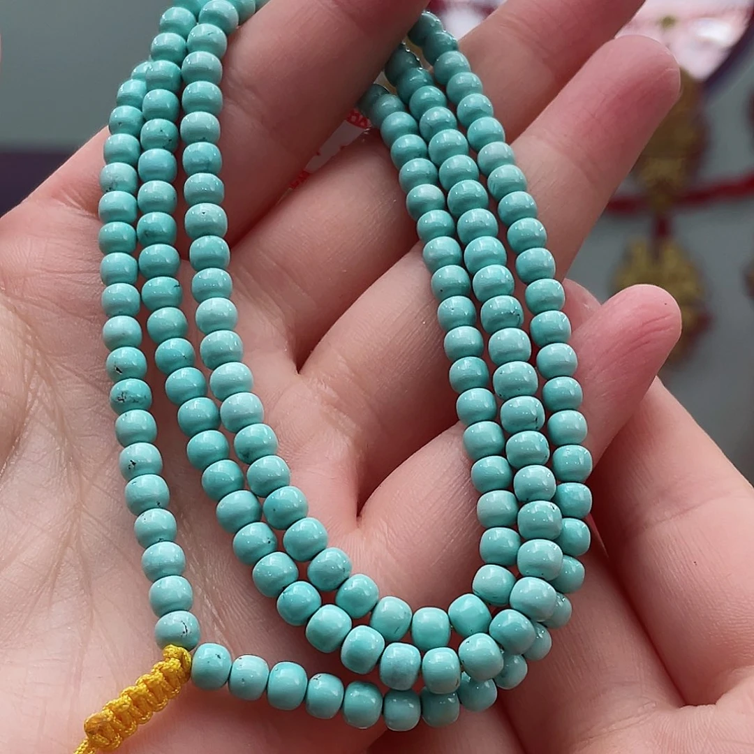 绿松石颈饰未镶嵌