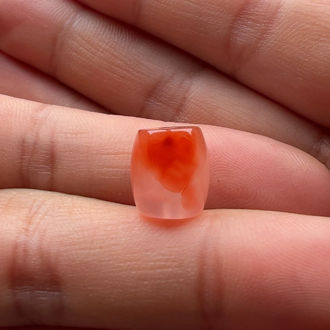 南红玛瑙桶珠10x 11皮裂未镶嵌