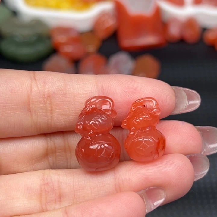 张****南红玛瑙未镶嵌吊坠(不含链)