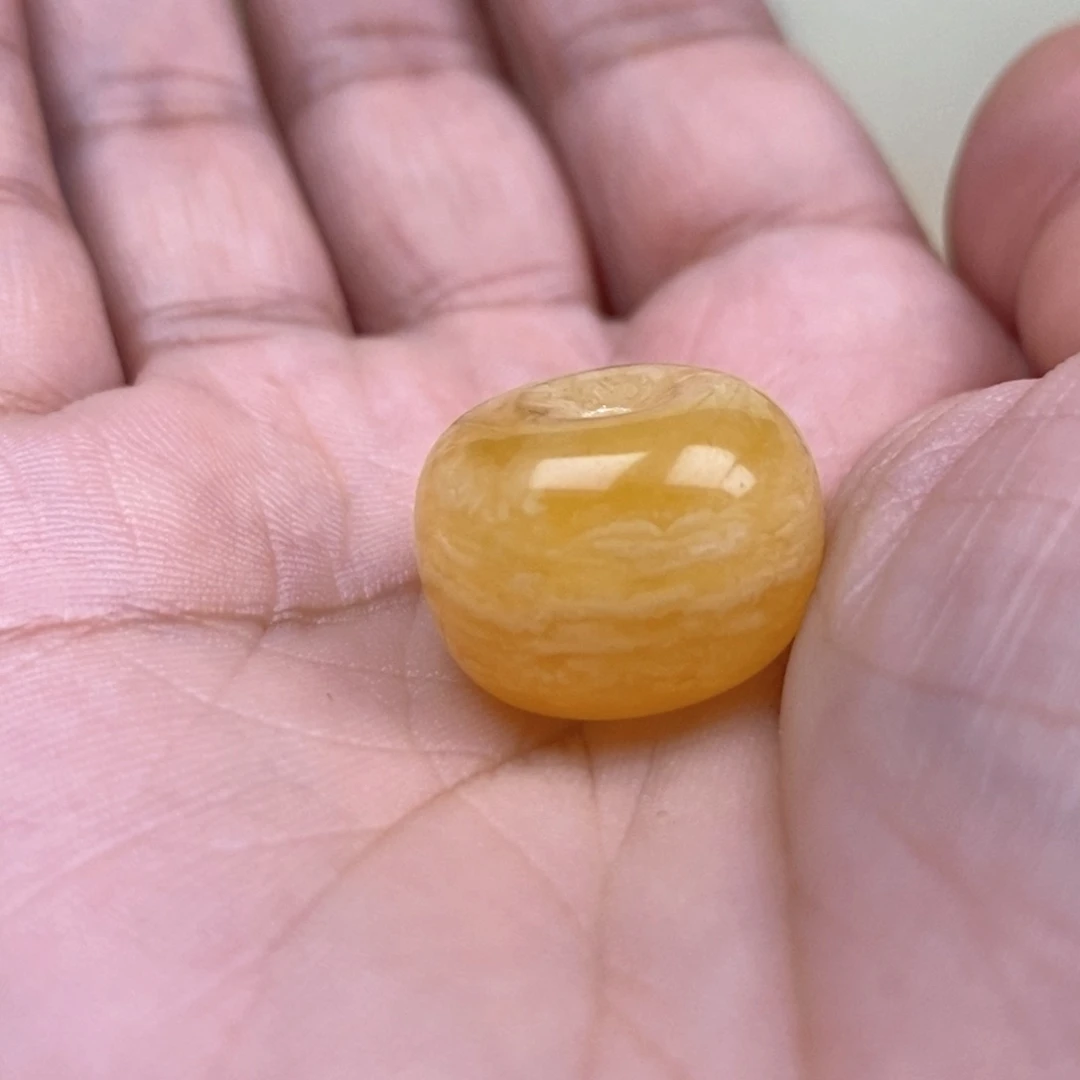 蜜蜡未镶嵌珠宝奇石o****r蜜蜡老型墩子