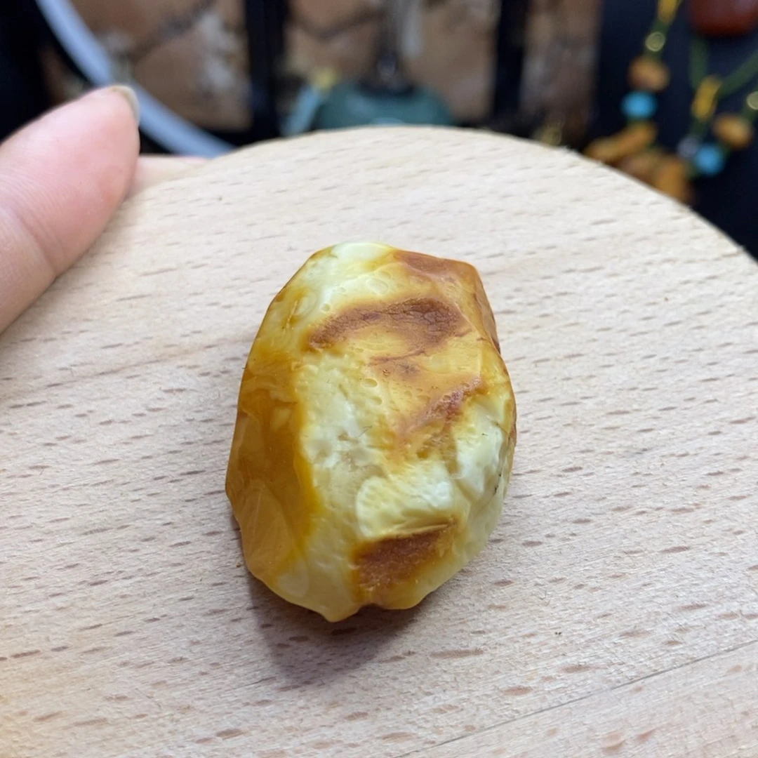 定制琥珀未镶嵌梨