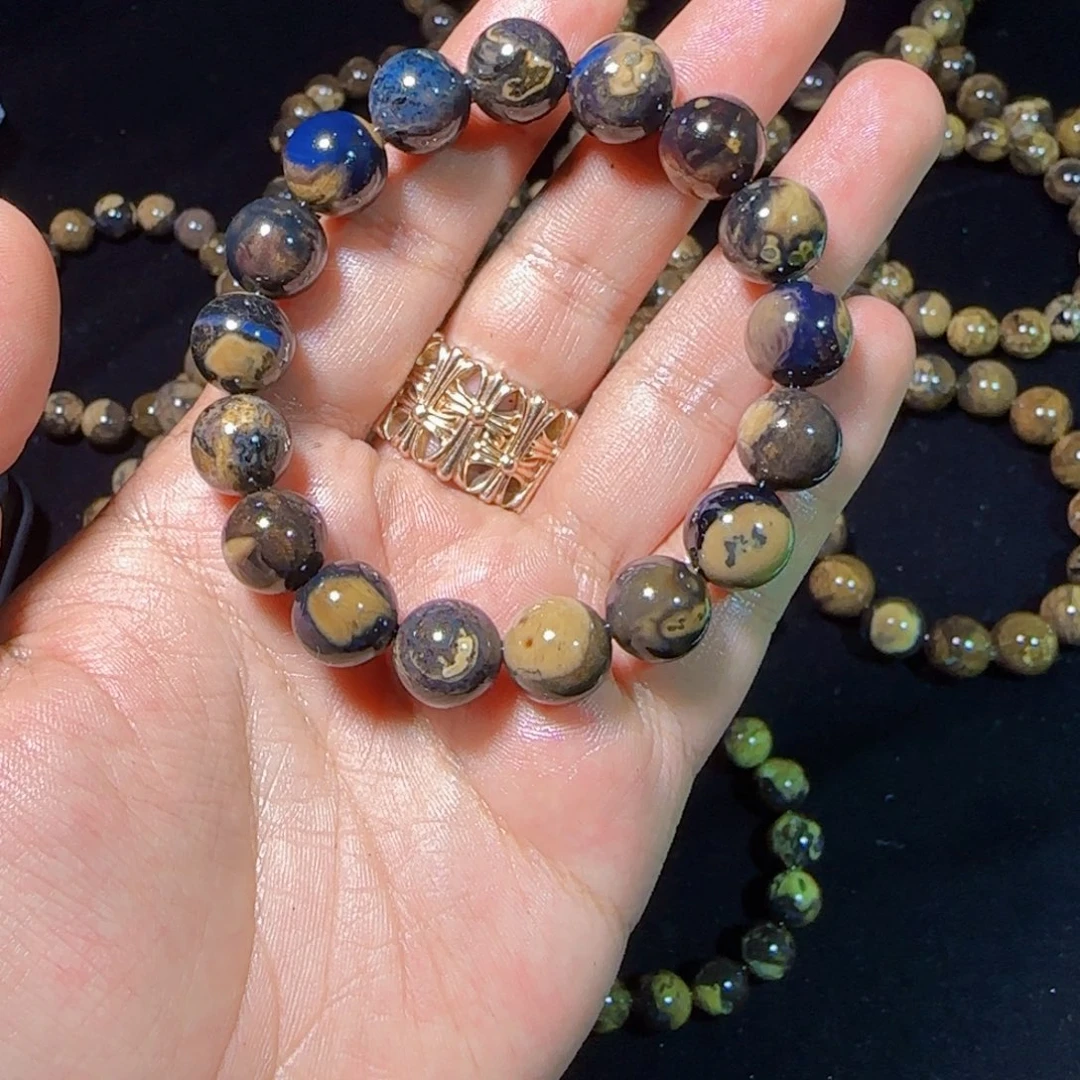 琥珀未镶嵌裸石琥珀