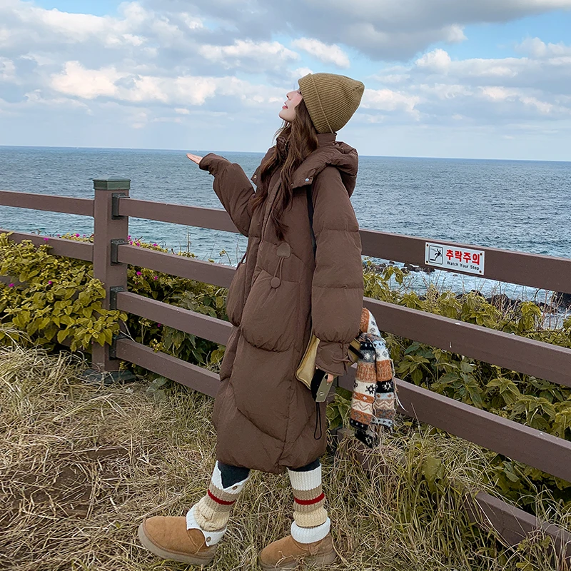 今年流行爆款巨好看美拉德咖色长款过膝羽绒服女冬新款面包服外套