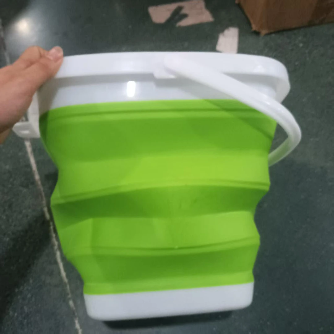 绿色圆形10L户外打水折叠桶高25宽30