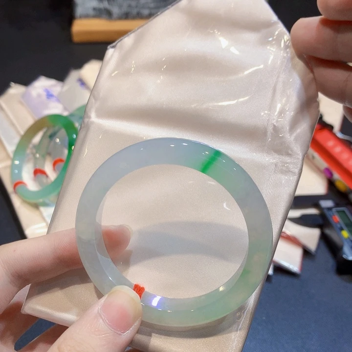 翡翠未镶嵌手镯翡翠手镯50圈口