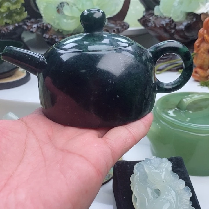 岫玉四大名玉壶200c c未镶嵌