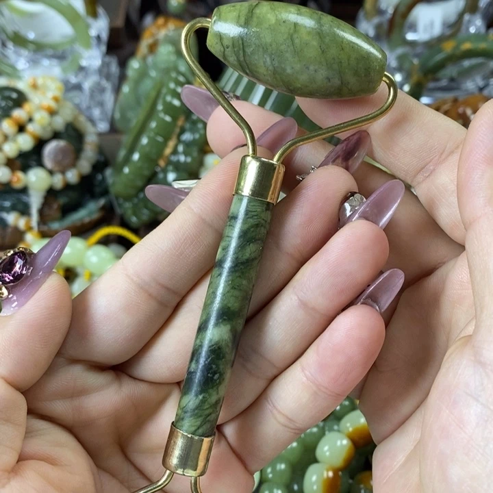 蛇纹石玉美美器未镶嵌